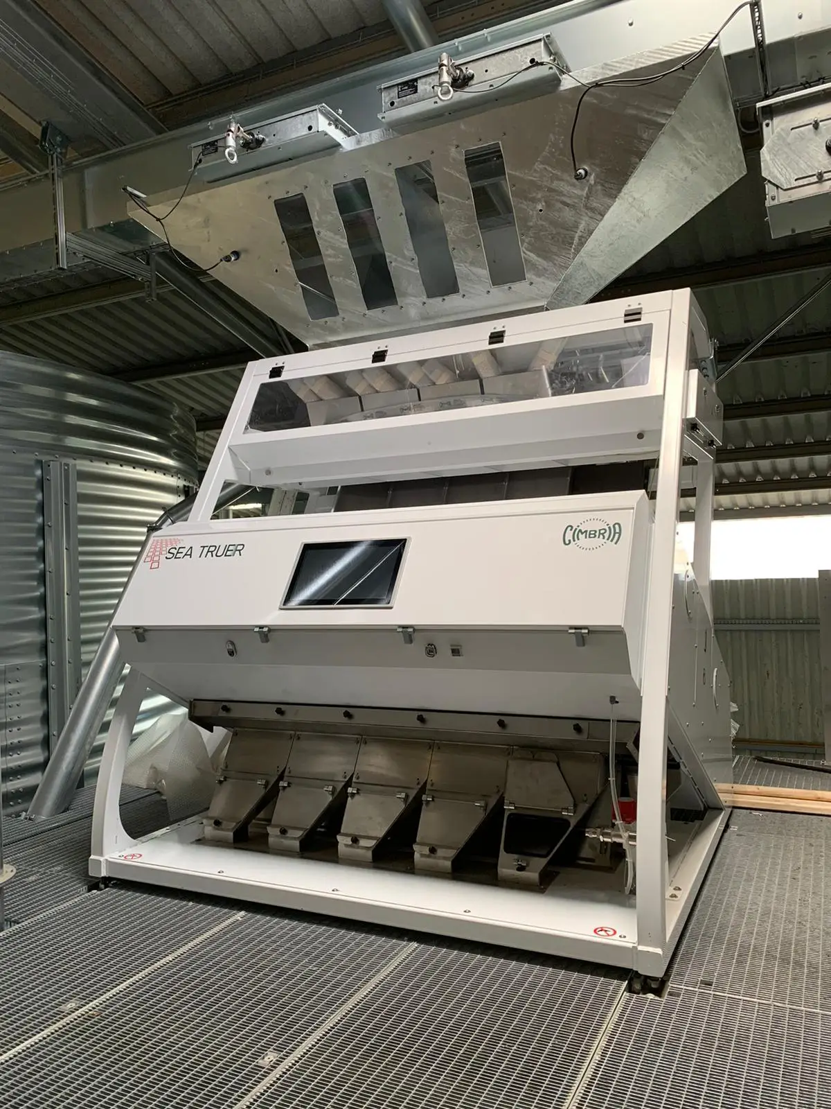 Farbausleser Getreidereinigung | Leistungen Lindenhof.bio